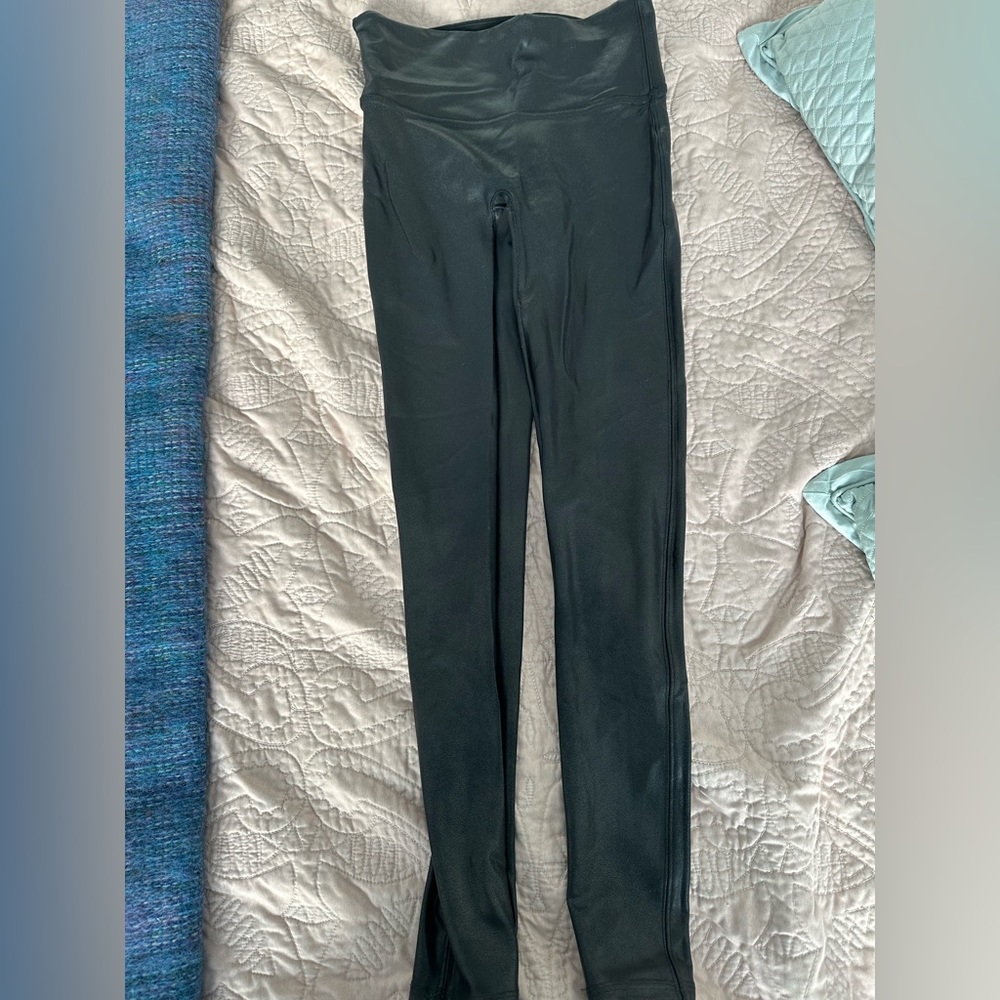SPANX Faux Leather Leggings - M